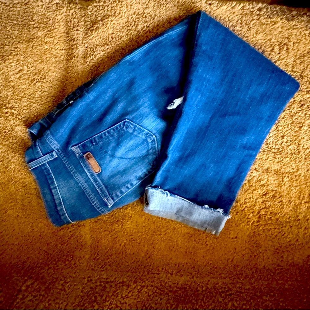 JOE’S Jeans  Mid Rise Boyfriend Denim, Wash Distressed Size 29